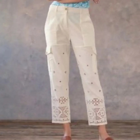 SUNDANCE White Eyelet Cargo Pants Lace Linen Summer Beachy Coastal Size 2 - Picture 1 of 9